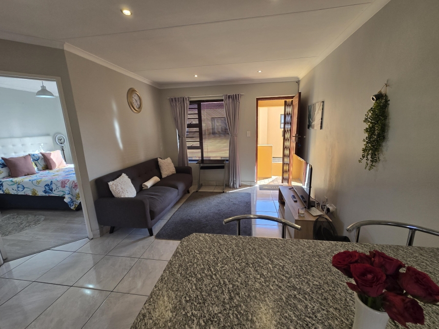 To Let 1 Bedroom Property for Rent in Ferndale Western Cape